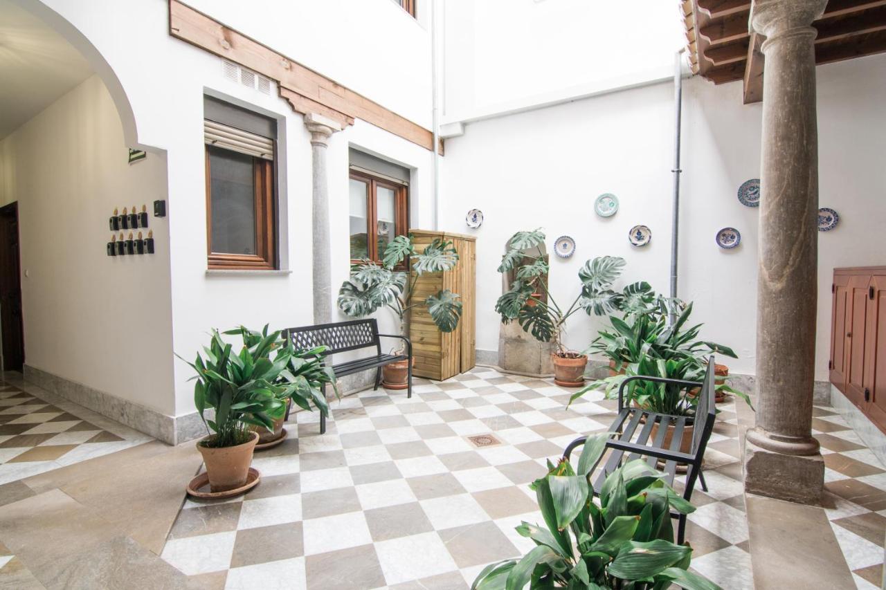 Tuguest Plaza De Gracia Apartman Granada Kültér fotó