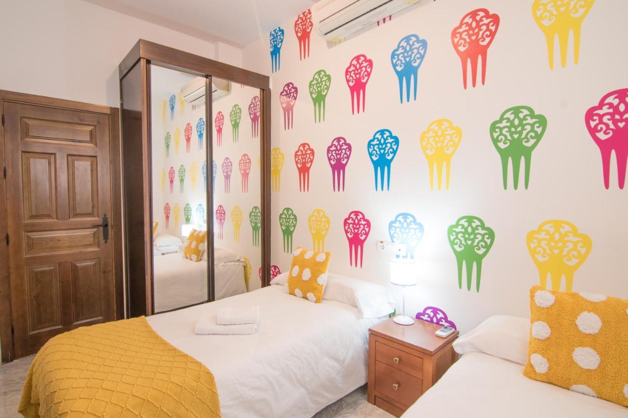 Tuguest Plaza De Gracia Apartman Granada Kültér fotó
